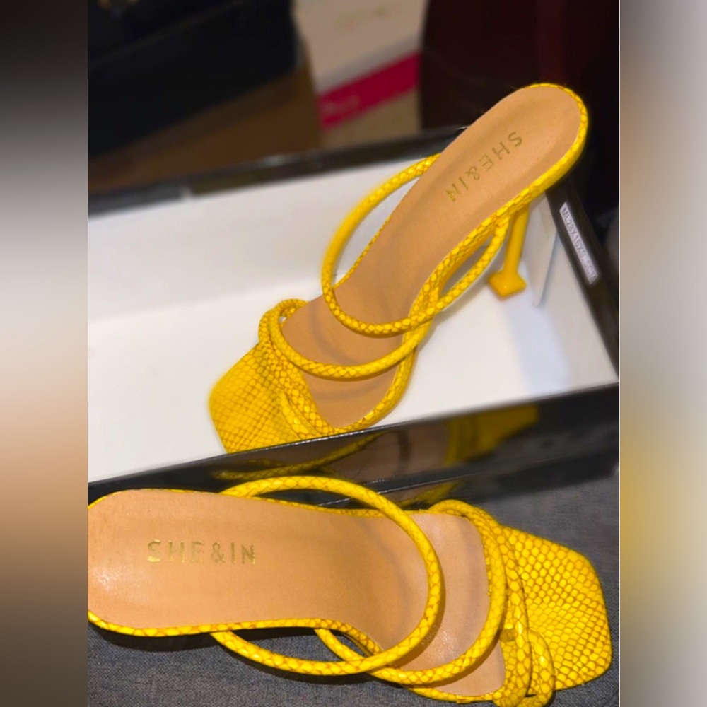 Heels shoes